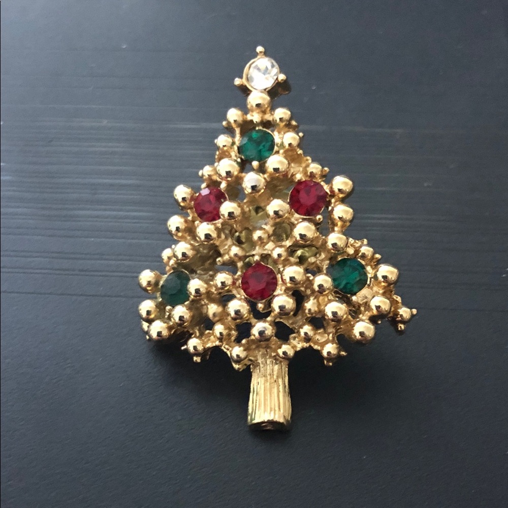 Avon Gold-Tone Christmas Tree Brooch with Red, Green & Clear Stones